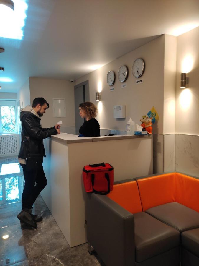 Arena Summit Apart Hotel Kiev Bagian luar foto