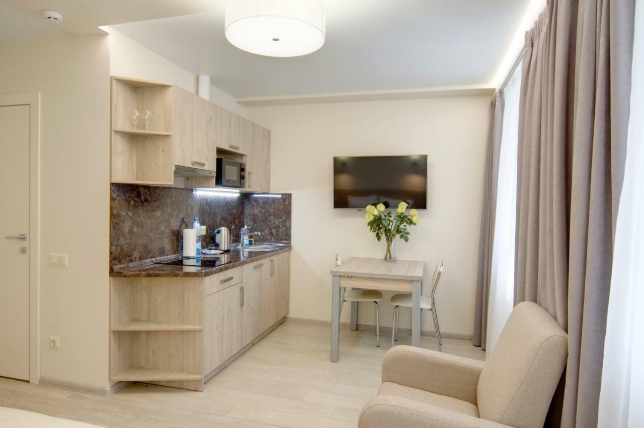 Arena Summit Apart Hotel Kiev Bagian luar foto