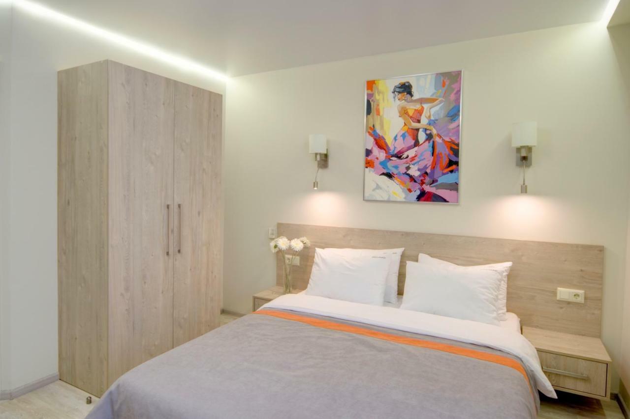 Arena Summit Apart Hotel Kiev Bagian luar foto