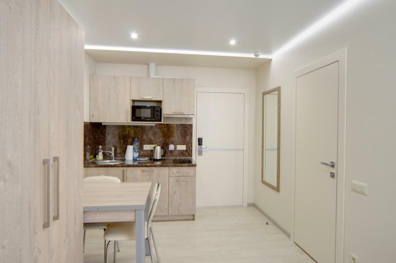 Arena Summit Apart Hotel Kiev Bagian luar foto